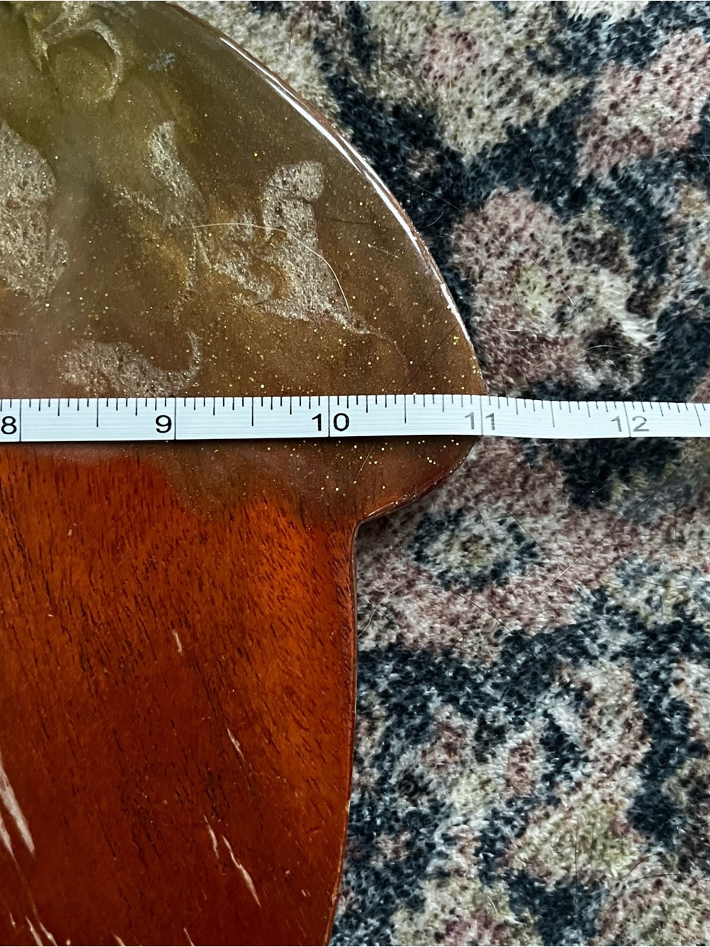 Handmade Wood & Resin Acorn board - Picture 7 of 8